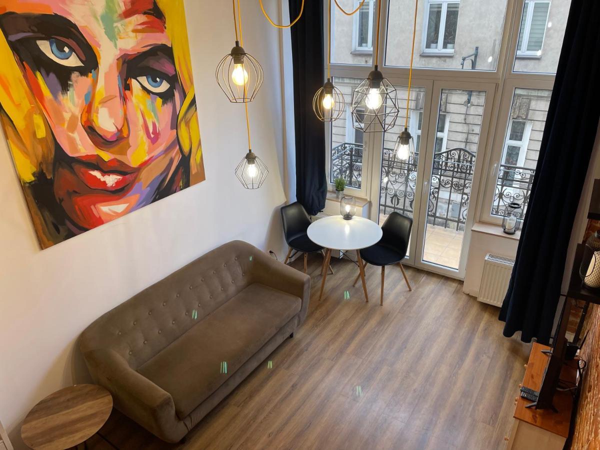 Urokliwy Loft W Ncl Kamienica Vabank Nr 18 Leilighet Łódź Eksteriør bilde
